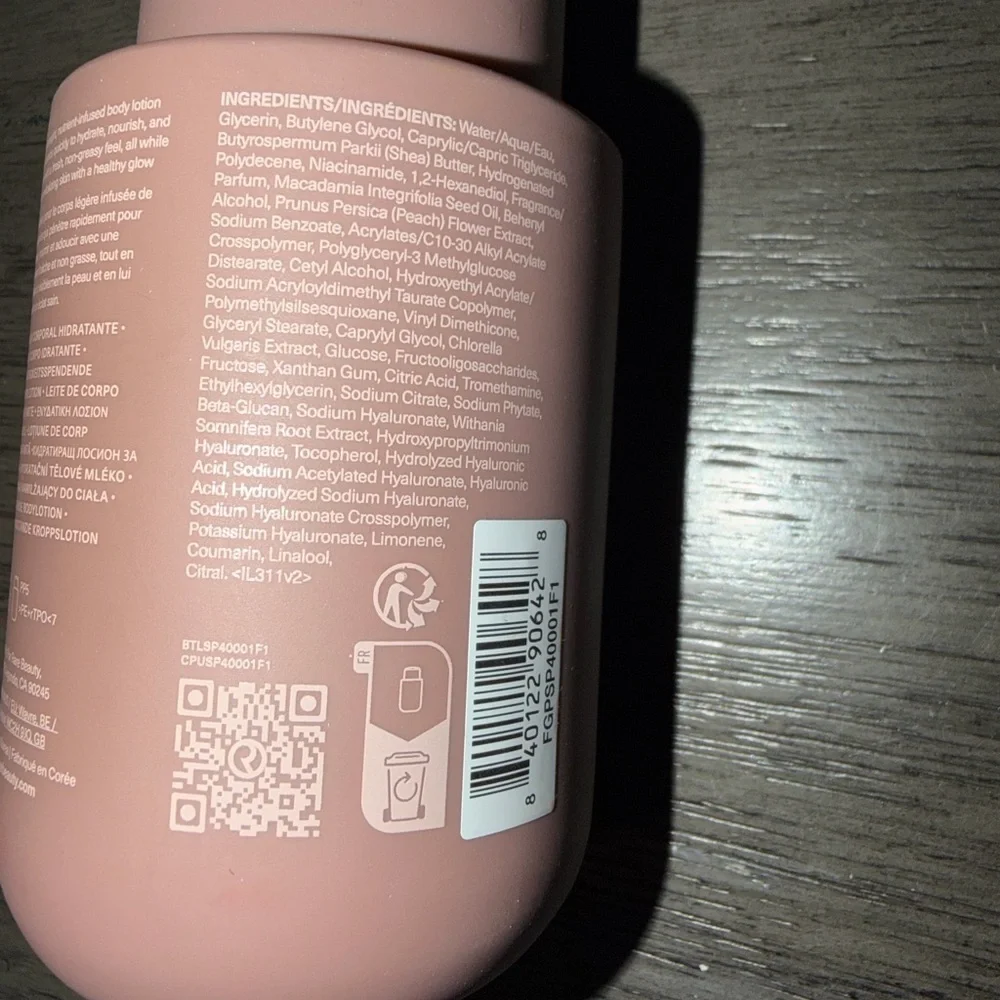 Rare Beauty Fresh Comfort Hydrating Body Lotion - Soft Pink - Picture 3 of 4